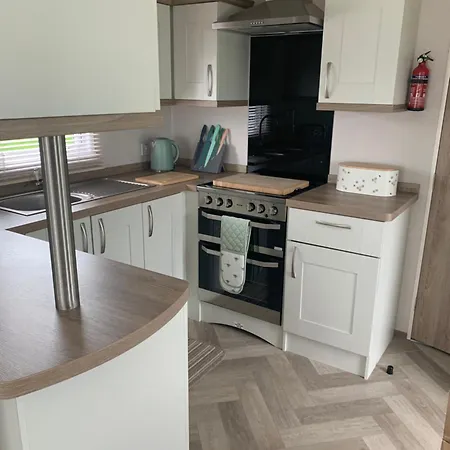 19 The Maples Grampound